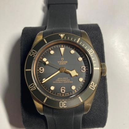 Tudor Black Bay Bronze - Réf. M79250BA-0001 - Vue principale