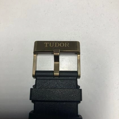 Tudor Black Bay Bronze - Vue boîtier