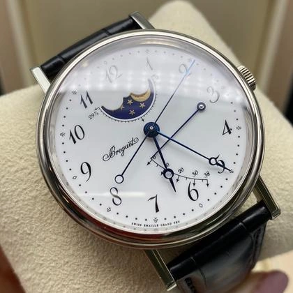 Breguet Classique Phase de Lune - Vue boîtier