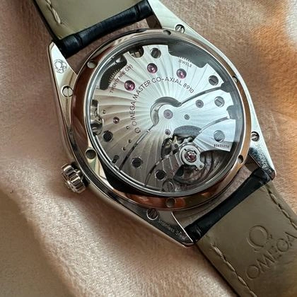 Omega De Ville Trésor - Vue bracelet