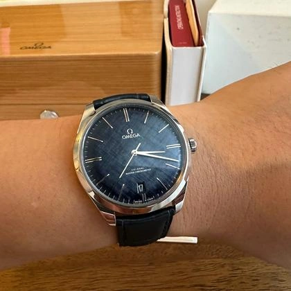 Omega De Ville Trésor - Vue avec emballage