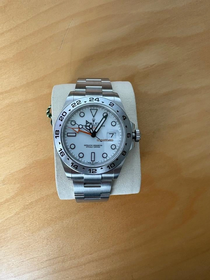 Rolex Explorer II 42 - Vue de profil