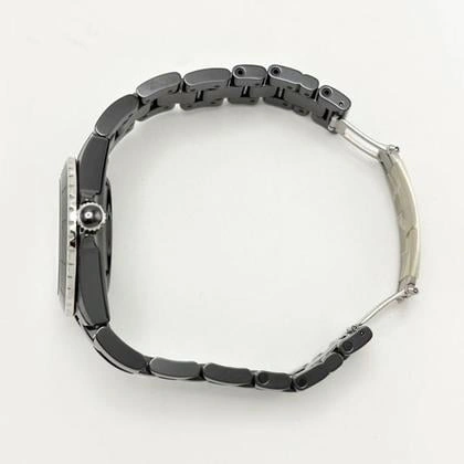 Chanel J12 38mm Automatique - Vue boîtier