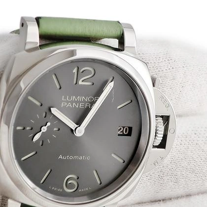 Panerai Luminor Due 38 - Vue bracelet