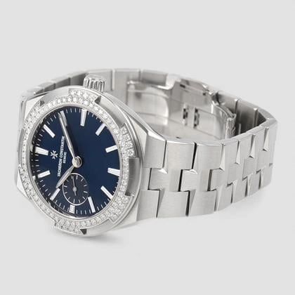 Vacheron Constantin Overseas Petite Modèle - Vue cadran zoom