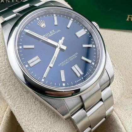 Rolex Oyster Perpetual 41 - Vue avec emballage