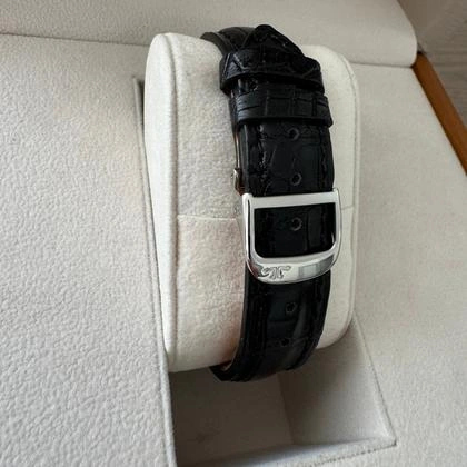 Jaeger-LeCoultre Reverso Classic Duetto - Vue de face