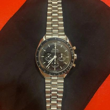 Omega Speedmaster Moonwatch Professional - Vue bracelet