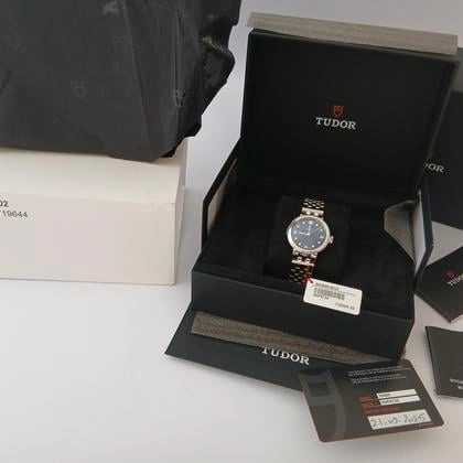 Tudor Clair de Rose 34 - Vue de dos